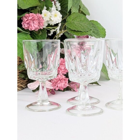 Set of 4 Arcoroc France Artic Sherry Glasses Durable Barware Catering Stemware - Picture 2 of 7